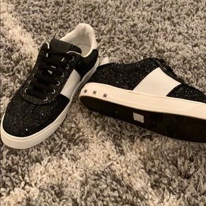 Valentino sparkle black and white sneaker